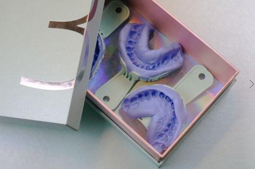 隐形牙套视频,隐形牙套视频揭秘全新矫正体验